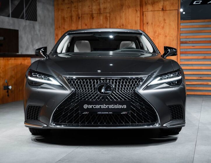 Lexus LS 500 8