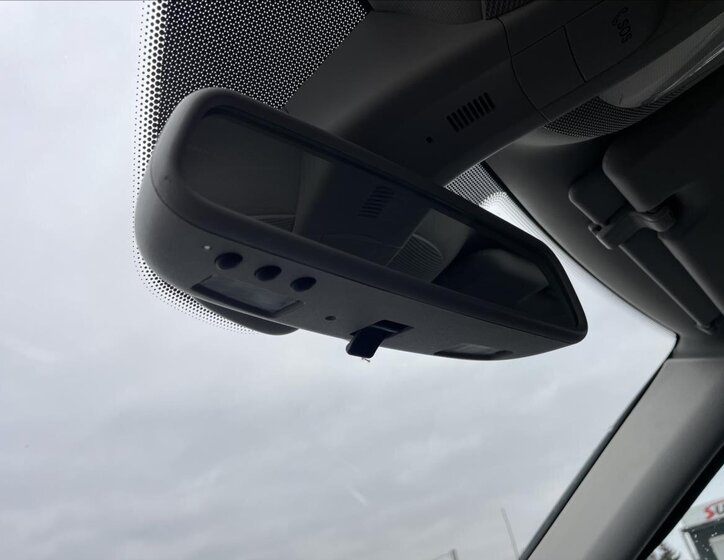 Mercedes-Benz Třídy M SUV / Terénní 3,5 l 200 kw