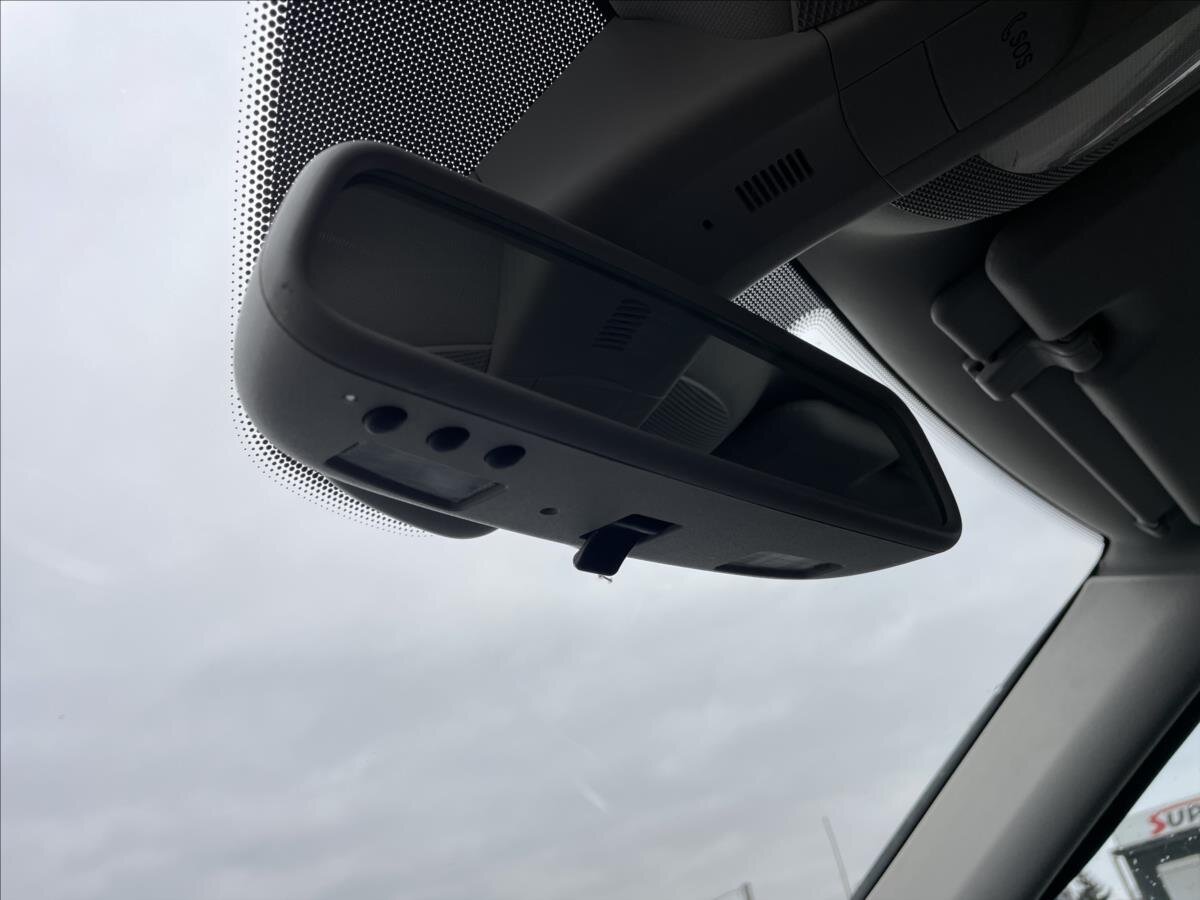 Mercedes-Benz Třídy M SUV / Terénní 3,5 l 200 kw