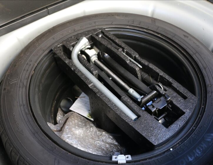 Volkswagen Golf Kombi 1,6 l 77 kw