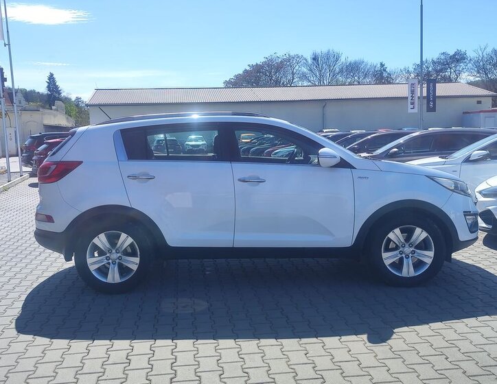 KIA Sportage SUV / Terénní 2,0 l 100 kw