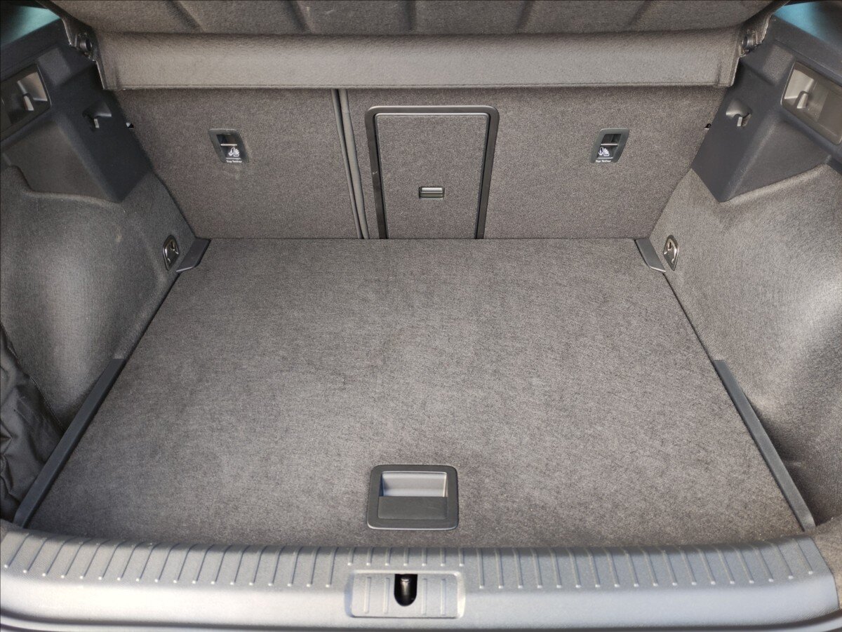 Cupra Formentor SUV / Terénní 2,0 l 245 kw