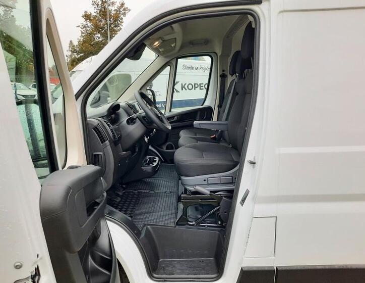 Peugeot Boxer 12