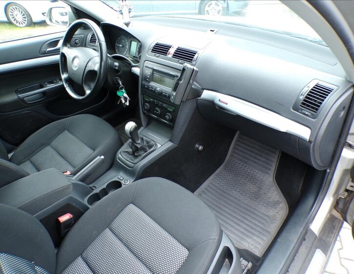 Škoda Octavia Kombi 2,0 l 103 kw