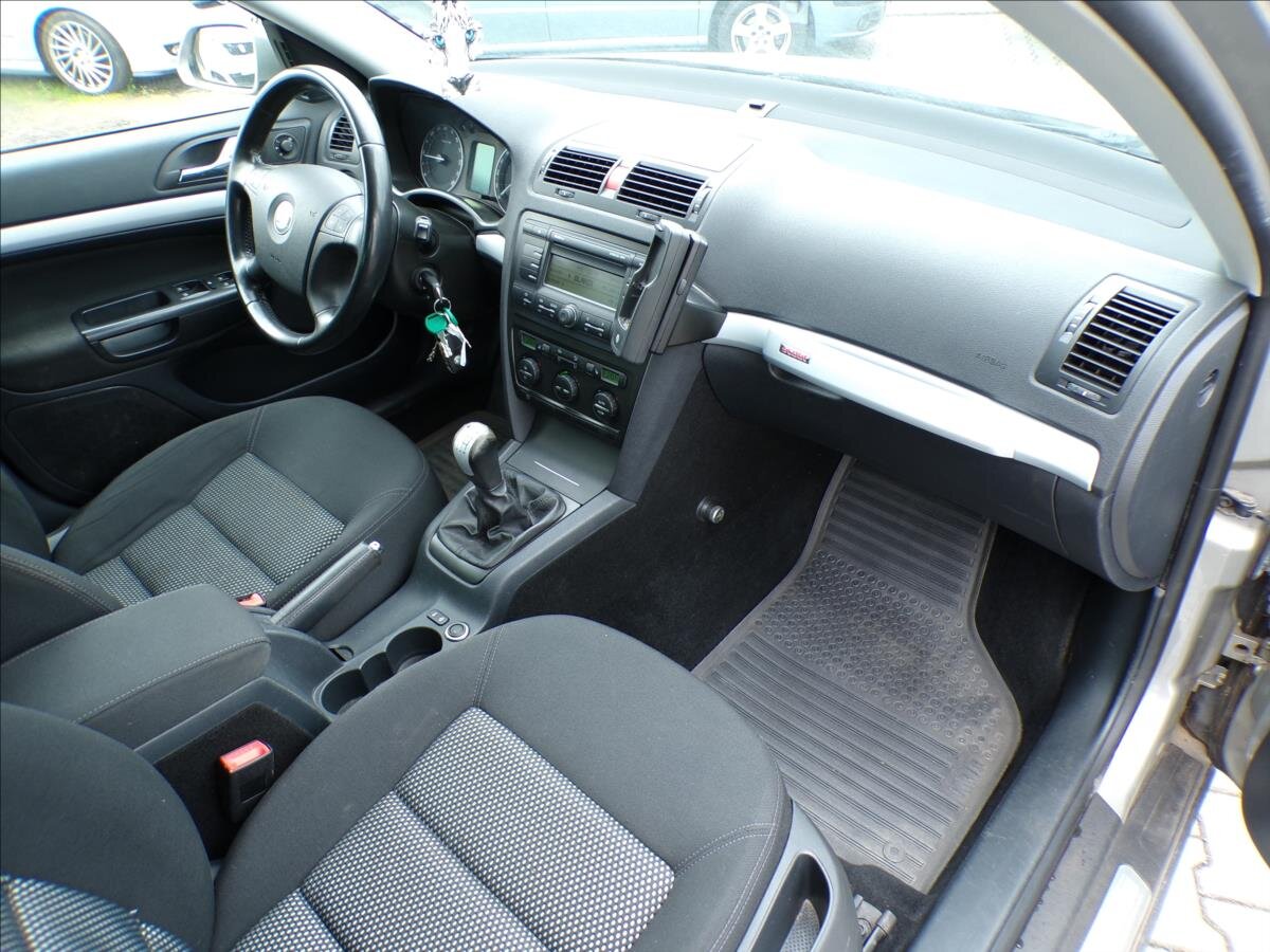 Škoda Octavia Kombi 2,0 l 103 kw