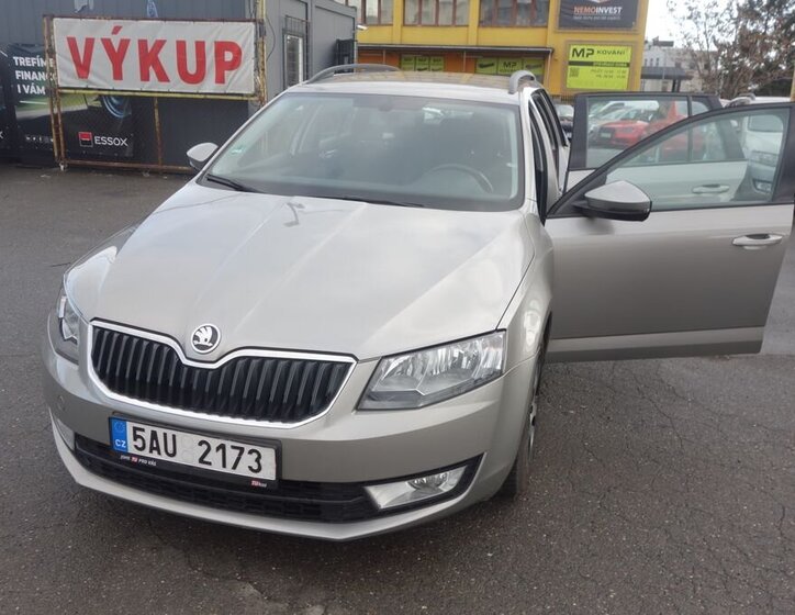 Škoda Octavia 14