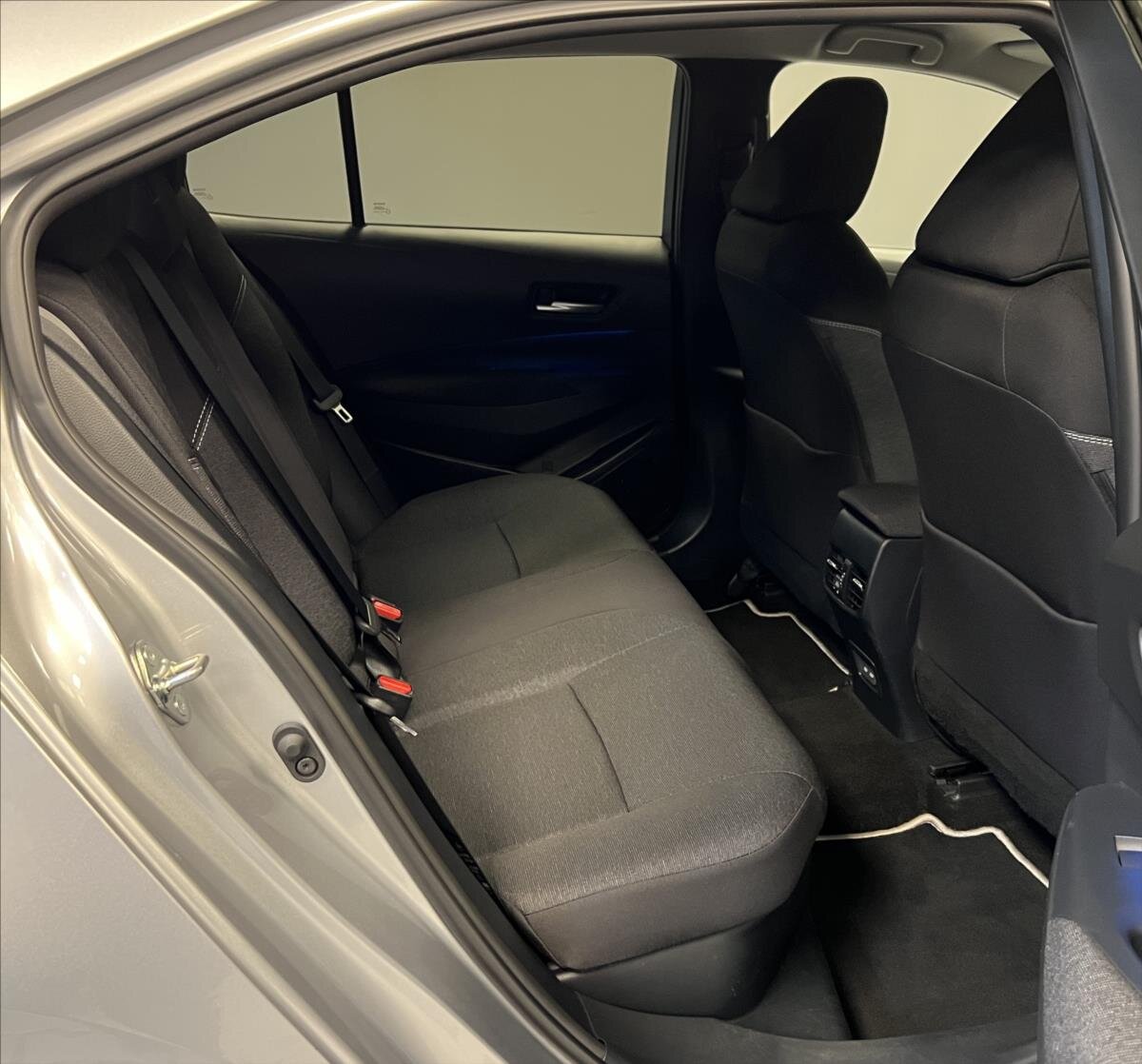 Toyota Corolla Sedan / Limuzína 1,8 l 72 kw