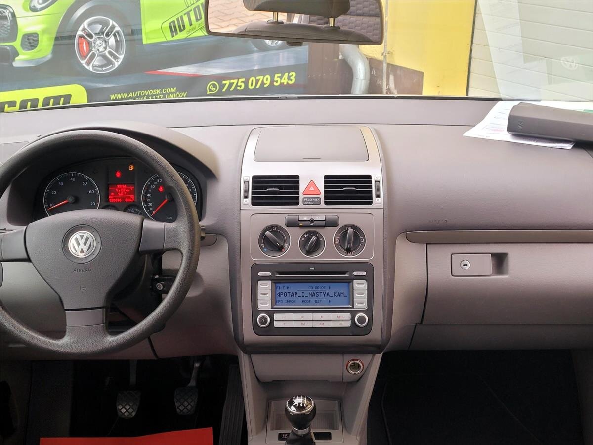 Volkswagen Touran Kombi 1,4 l 103 kw