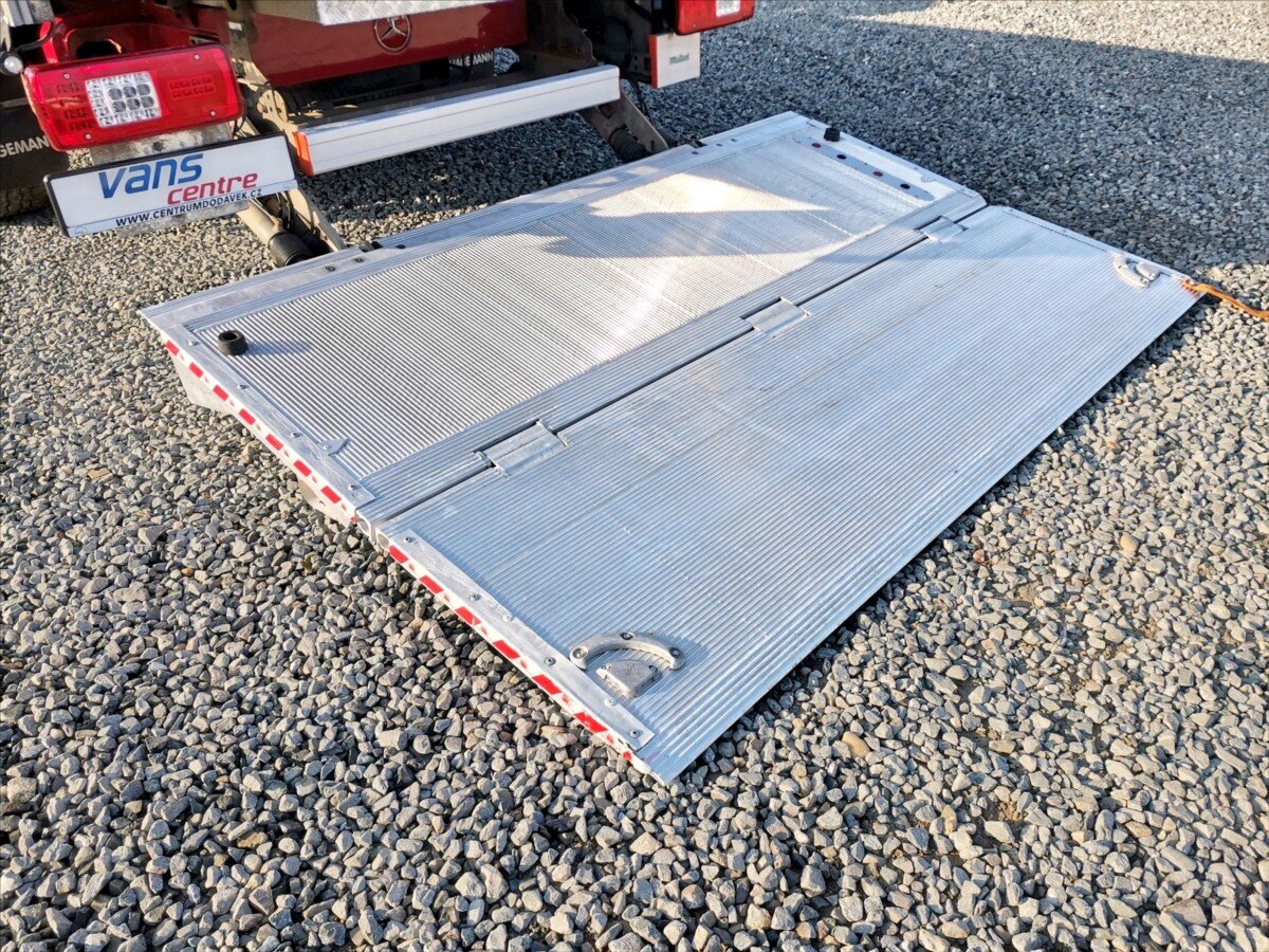 Mercedes-Benz Sprinter Valník 3,0 l 140 kw