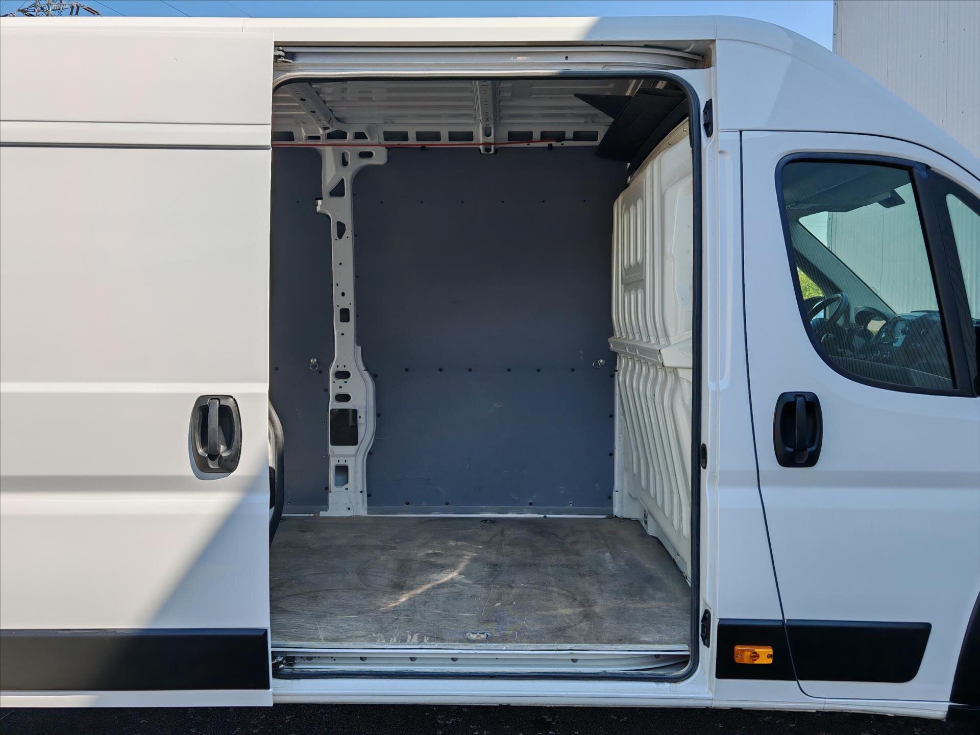 Peugeot Boxer Skříň 2,2 l 121 kw