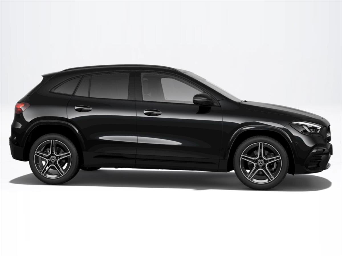 Mercedes-Benz GLA SUV / Terénní 1,3 l 120 kw