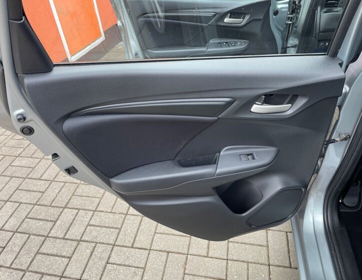 Honda Jazz Hatchback 1,3 l 75 kw