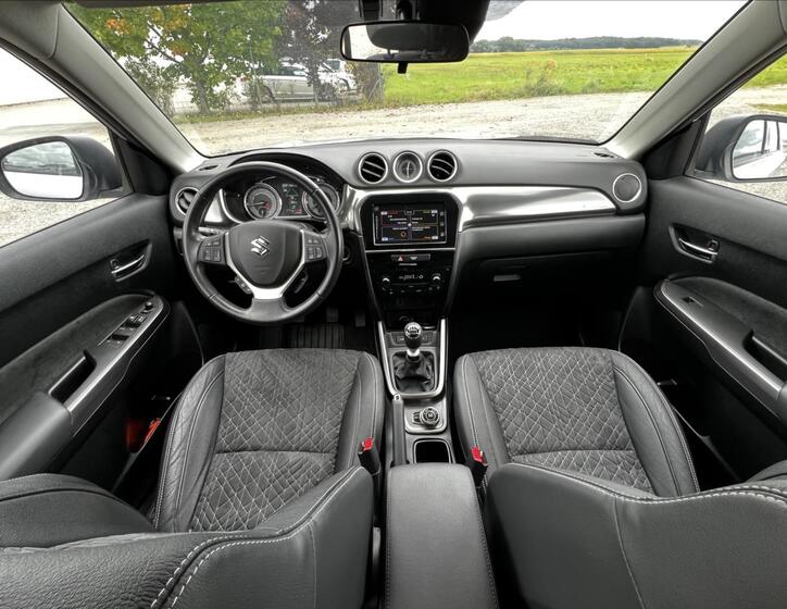 Suzuki Vitara 27