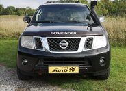 Nissan Pathfinder Kombi 2,5 l 140 kw