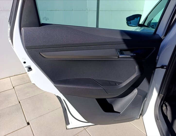 Škoda Karoq SUV / Terénní 2,0 l 110 kw