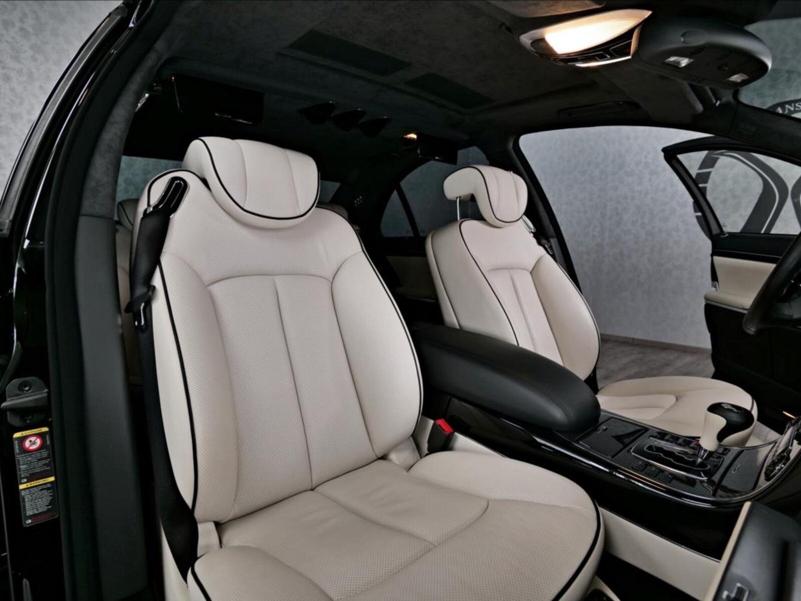 Mercedes-Benz Ostatní 42