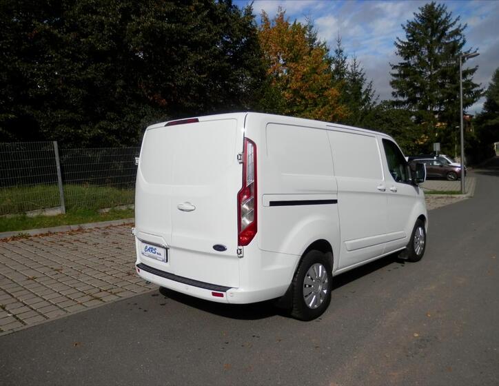 Ford Transit Custom 9