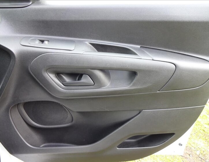 Peugeot Partner Skříň 1,2 l 81 kw