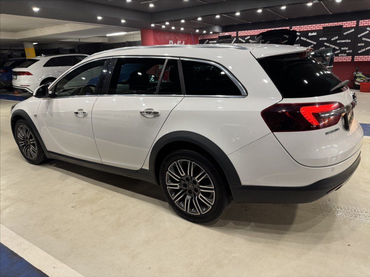 Opel Insignia Kombi 2,0 l 120 kw