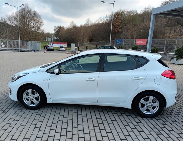 KIA Ceed Hatchback 1,4 l 73 kw