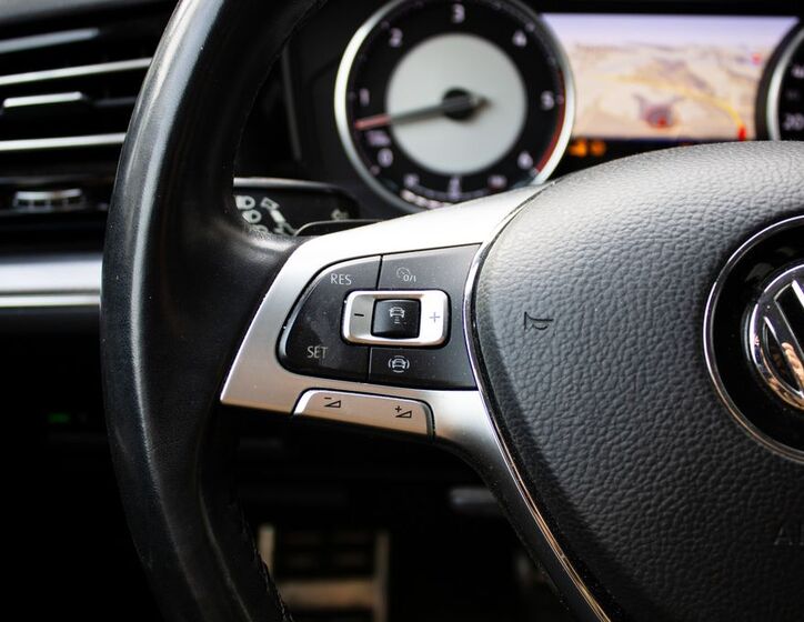 Volkswagen Touareg 13