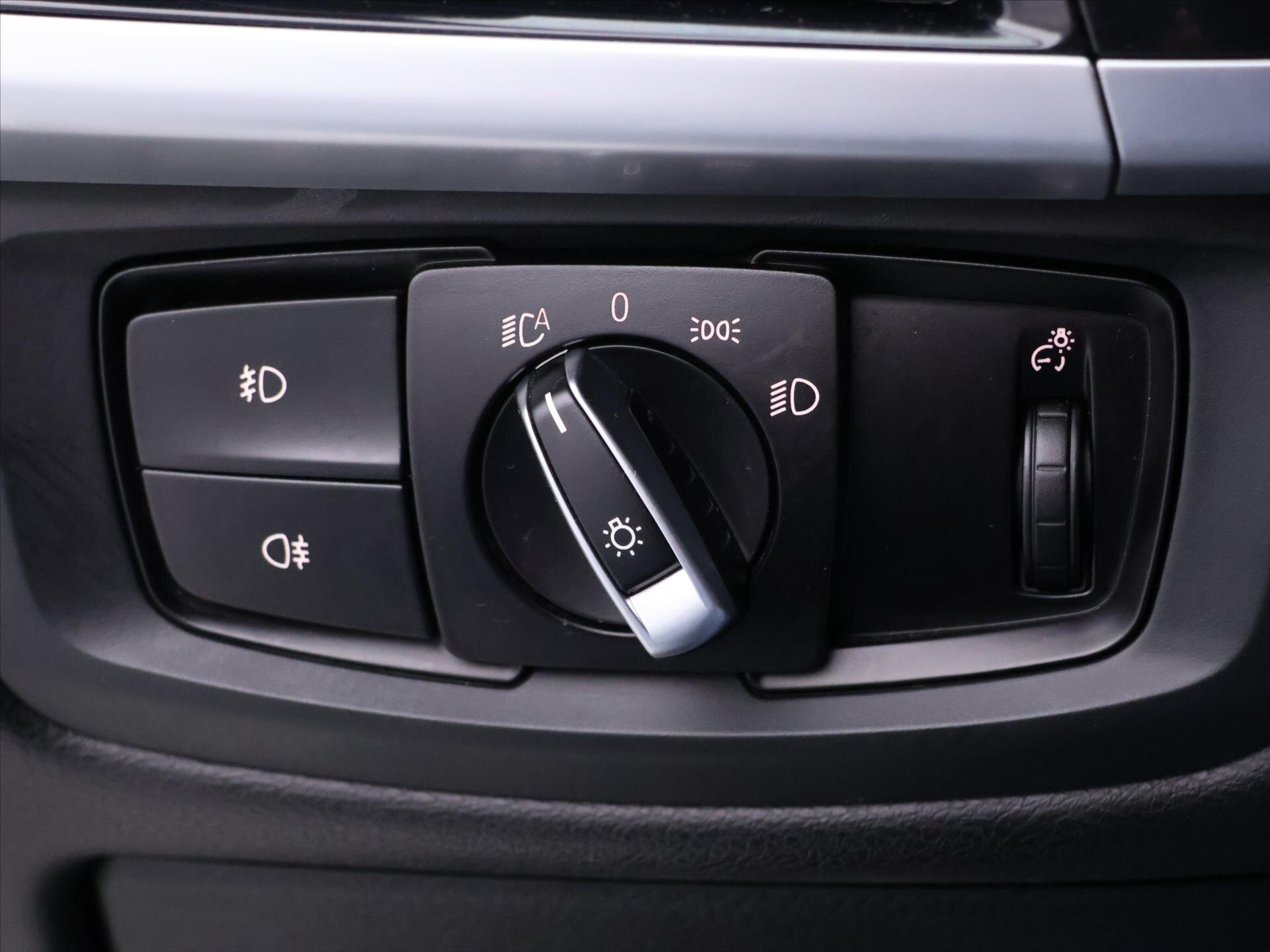 BMW X5 SUV / Terénní 3,0 l 230 kw