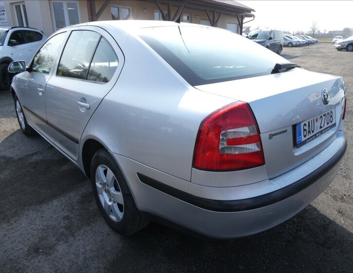 Škoda Octavia Sedan / Limuzína 1,6 l 85 kw