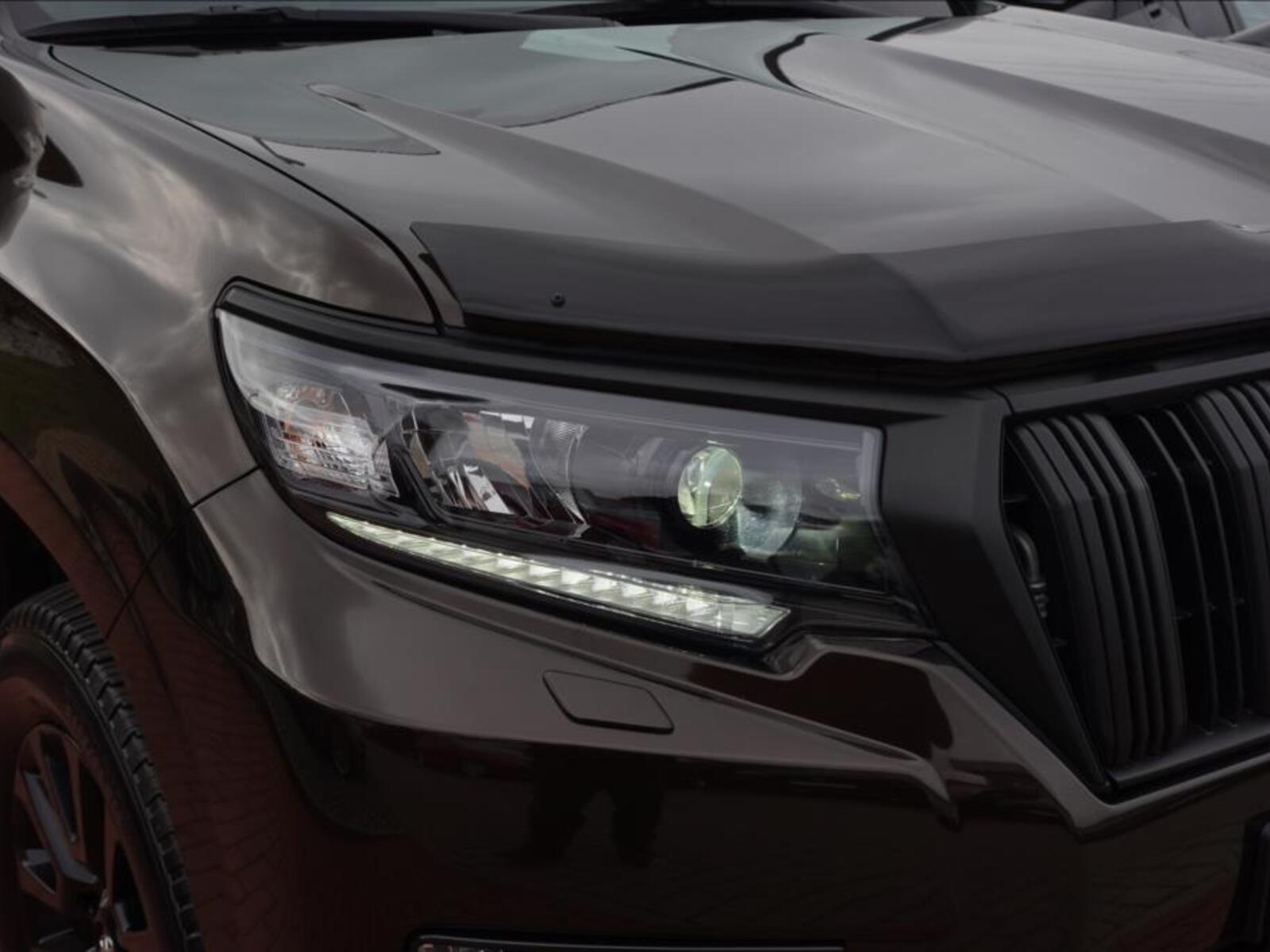 Toyota Land Cruiser 38