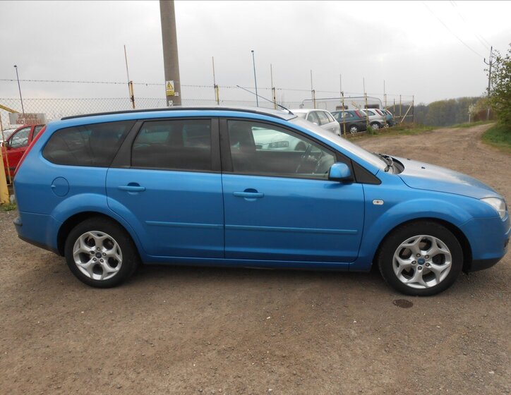 Ford Focus Kombi 1,6 l 74 kw