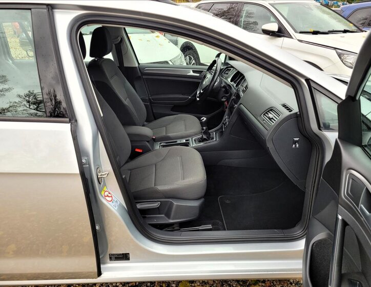 Volkswagen Golf Kombi 999,0 85 kw