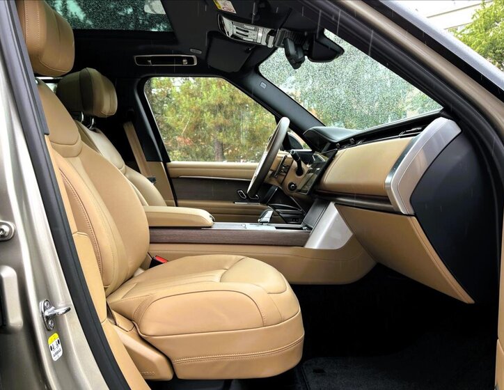 Land Rover Range Rover SUV 3,0 l 404 kw