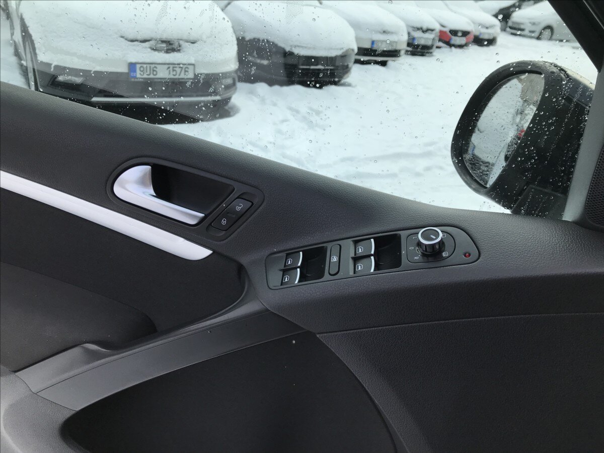 Volkswagen Tiguan SUV 2,0 l 103 kw