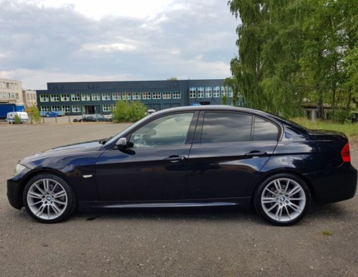 BMW Řada 3 2