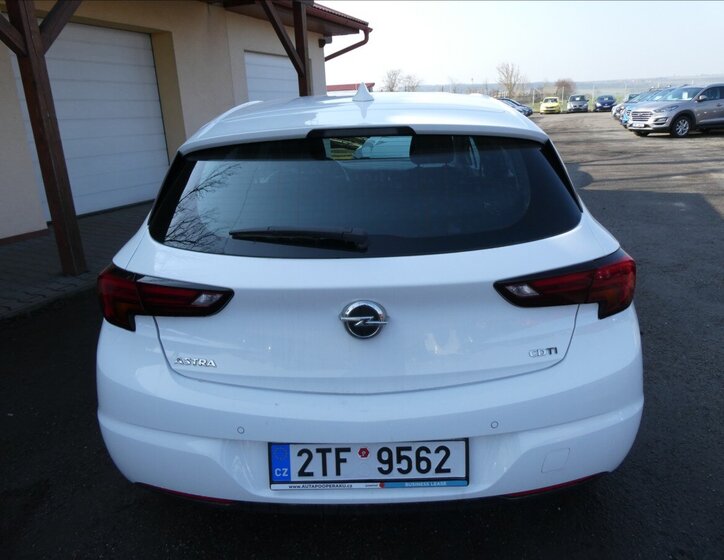 Opel Astra Hatchback 1,6 l 81 kw