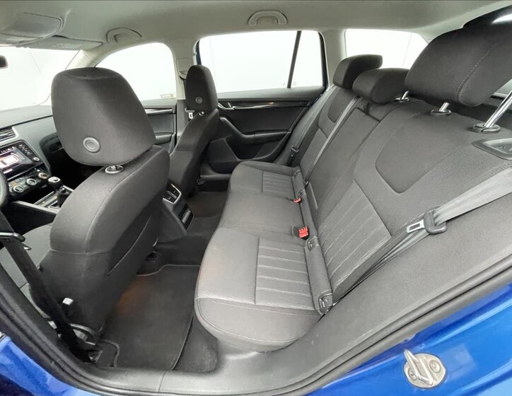 Škoda Octavia 16