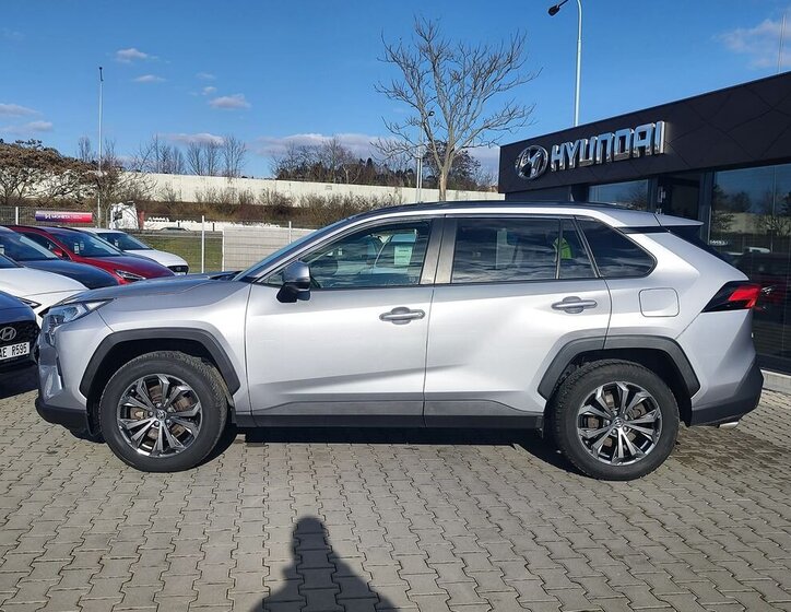 Toyota RAV4 SUV 2,5 l 163 kw