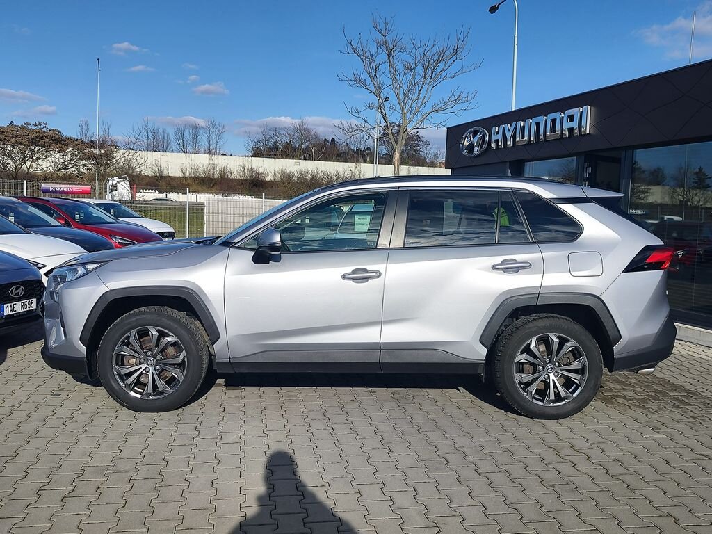 Toyota RAV4 SUV 2,5 l 163 kw