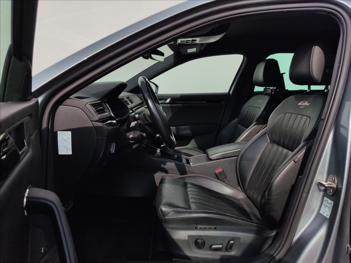 Škoda Superb Kombi 2,0 l 140 kw