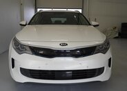 KIA Optima Kombi 2,0 l 151 kw
