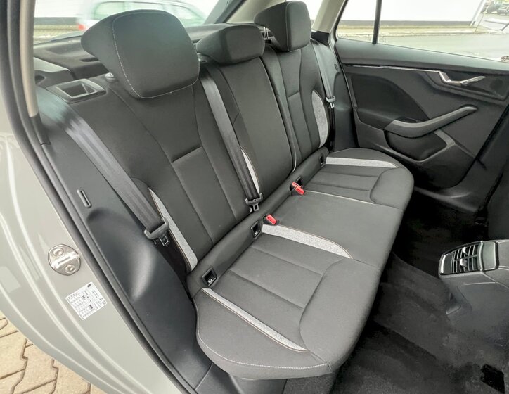 Škoda Scala Hatchback 1,0 l 85 kw