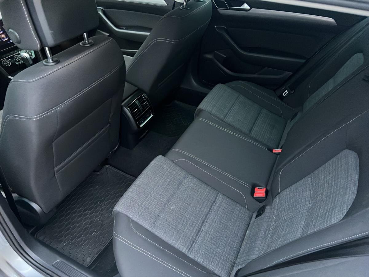 Volkswagen Passat Kombi 2,0 l 140 kw