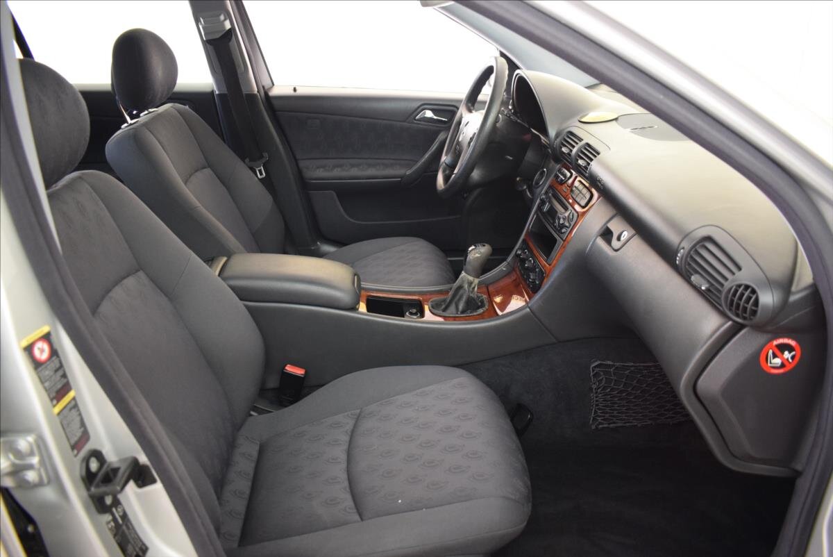 Mercedes-Benz Třídy C Kombi 1,8 l 105 kw