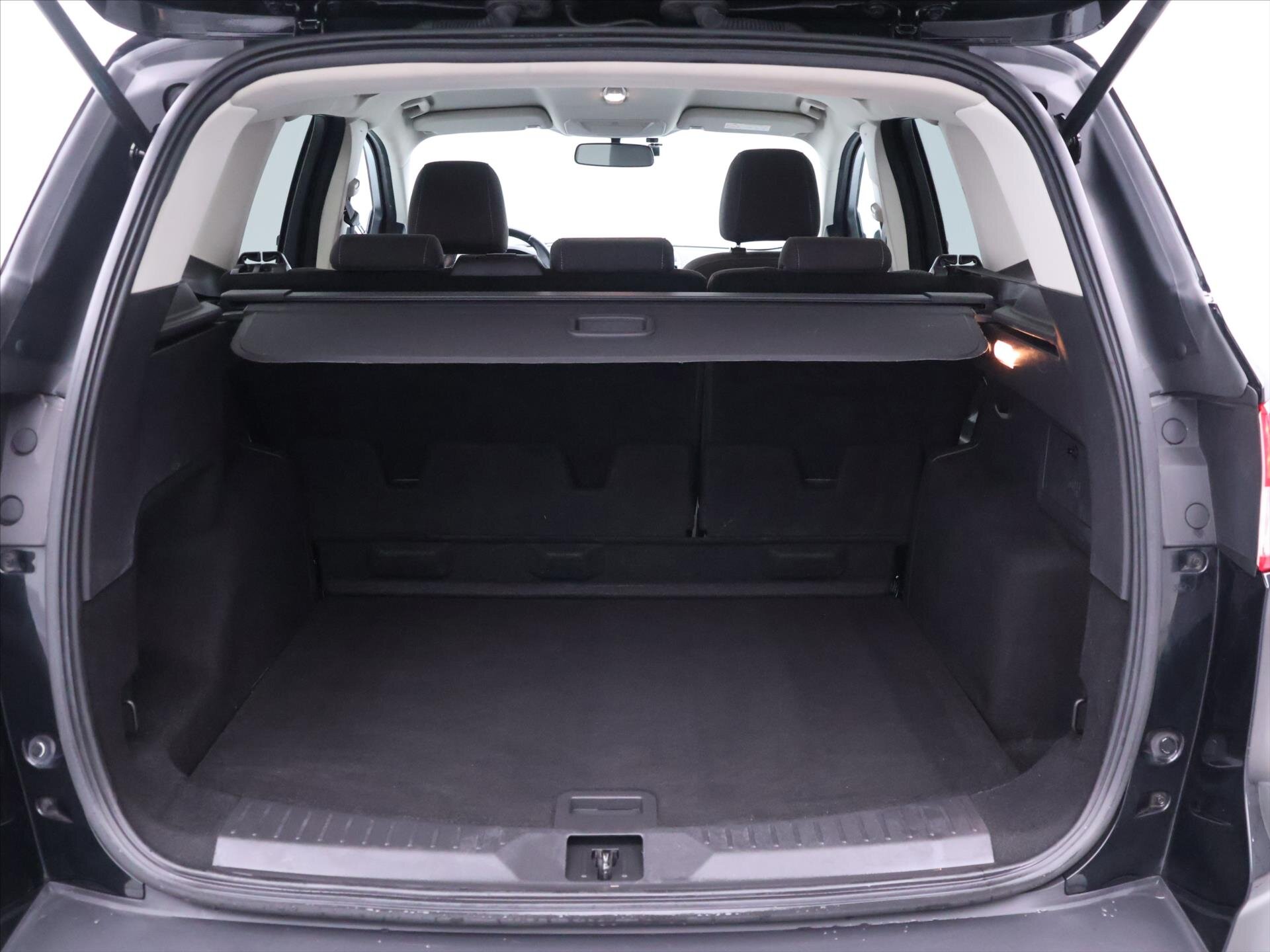 Ford Kuga SUV / Terénní 1,6 l 110 kw