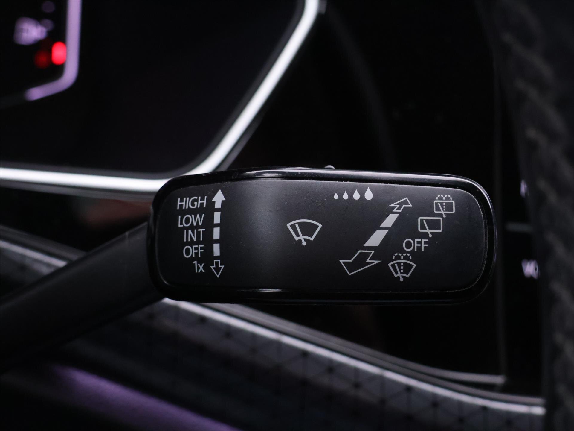 Volkswagen T-Cross SUV / Terénní 999,0 85 kw