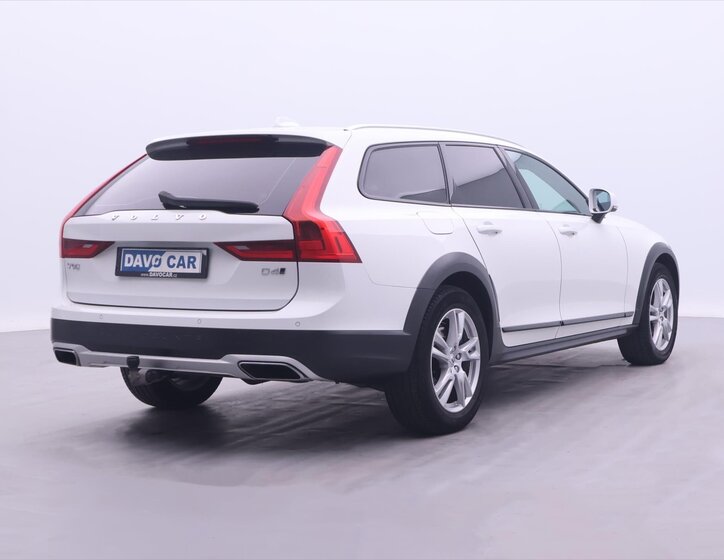 Volvo V90 7