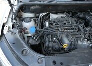 Volkswagen Caddy Skříň 2,0 l 75 kw