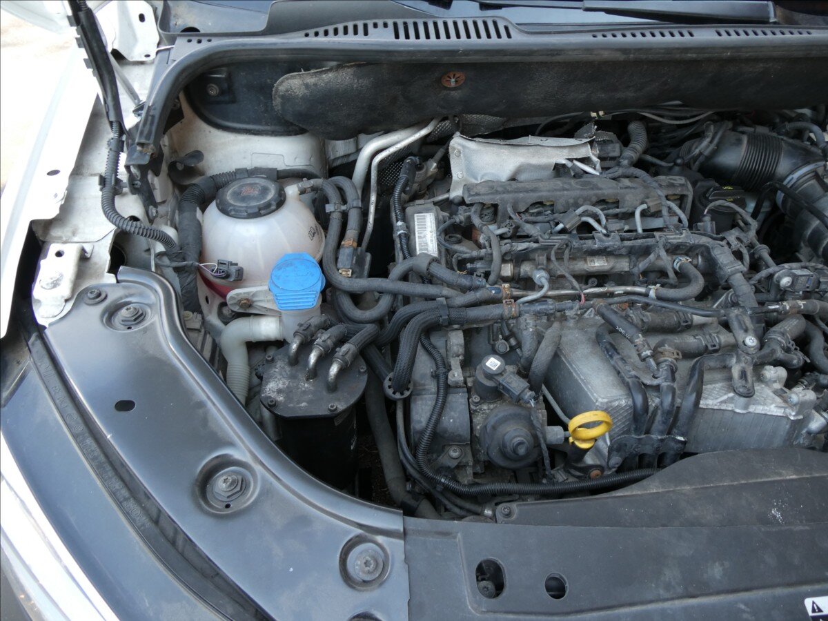 Volkswagen Caddy Skříň 2,0 l 75 kw