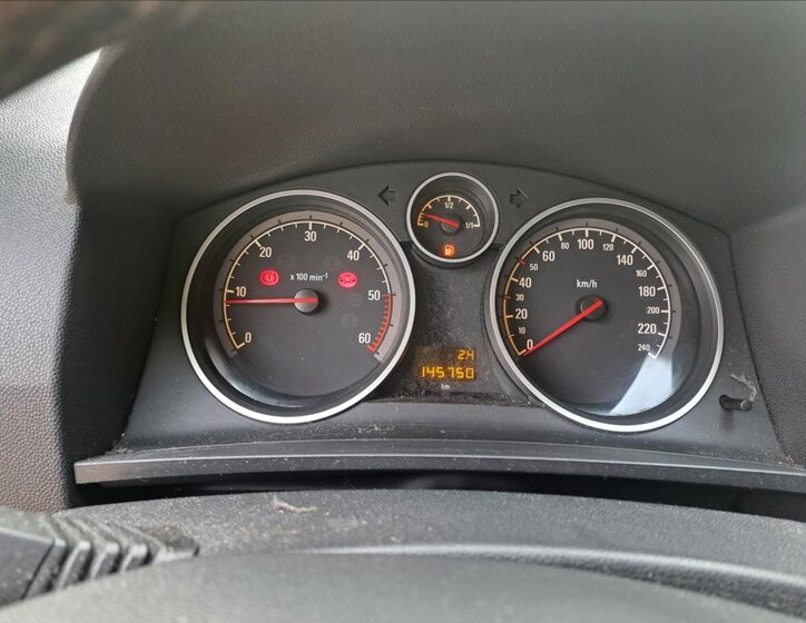 Opel Zafira Kombi 1,7 l 81 kw