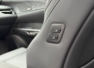 Lexus RX SUV 2,5 l 136 kw