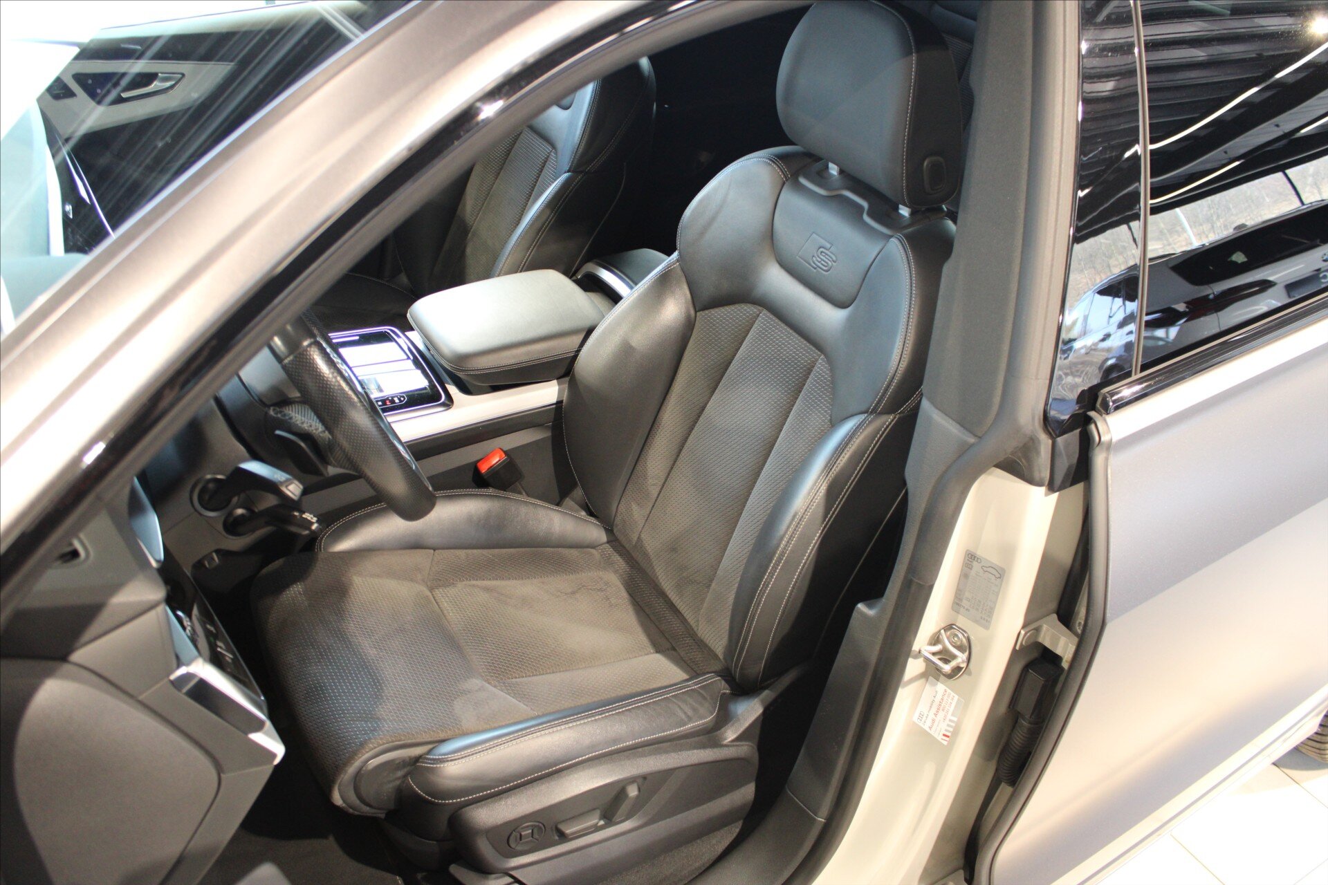 Audi Q8 SUV 3,0 l 210 kw